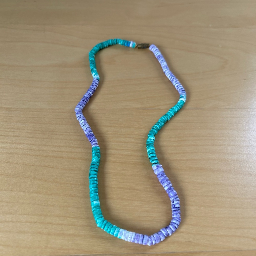 Vintage Puka Shell Necklace Y2K